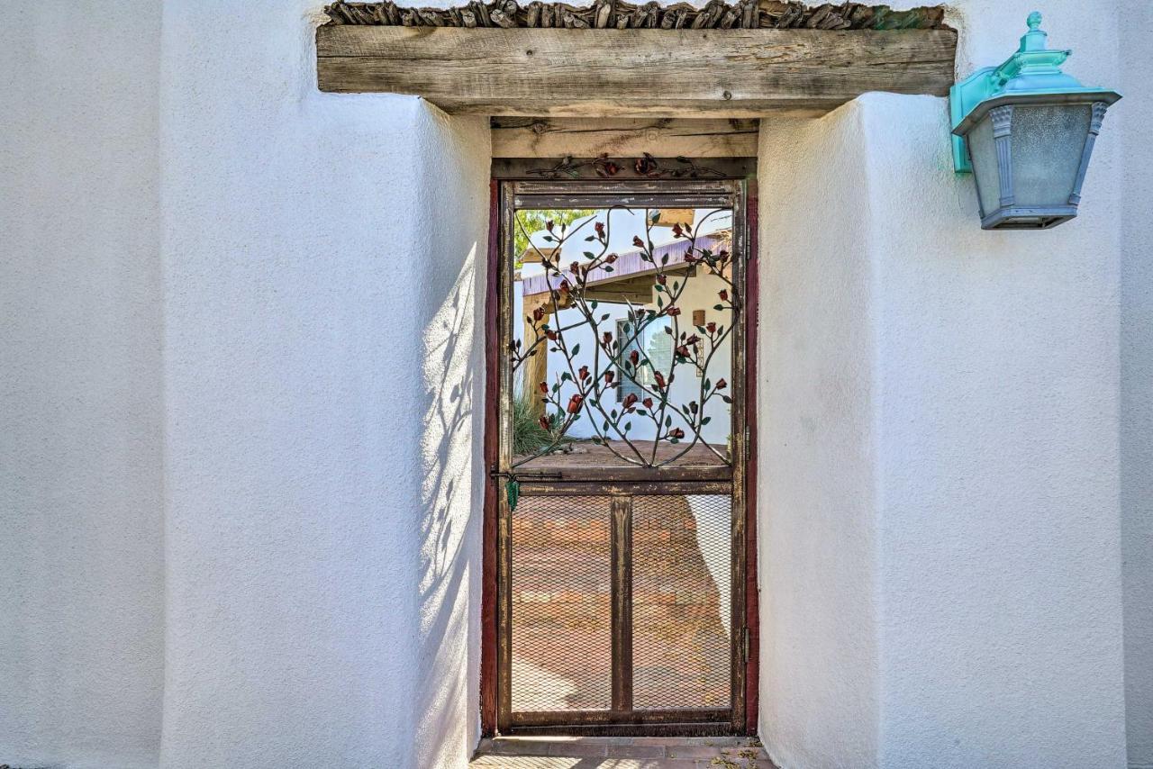Las Cruces Home La Casa Blanca With Courtyard ภายนอก รูปภาพ